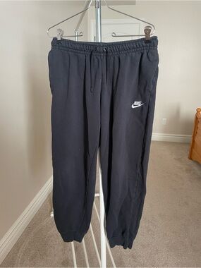 Nike Black Women’s Logo Jogger Sweatpants